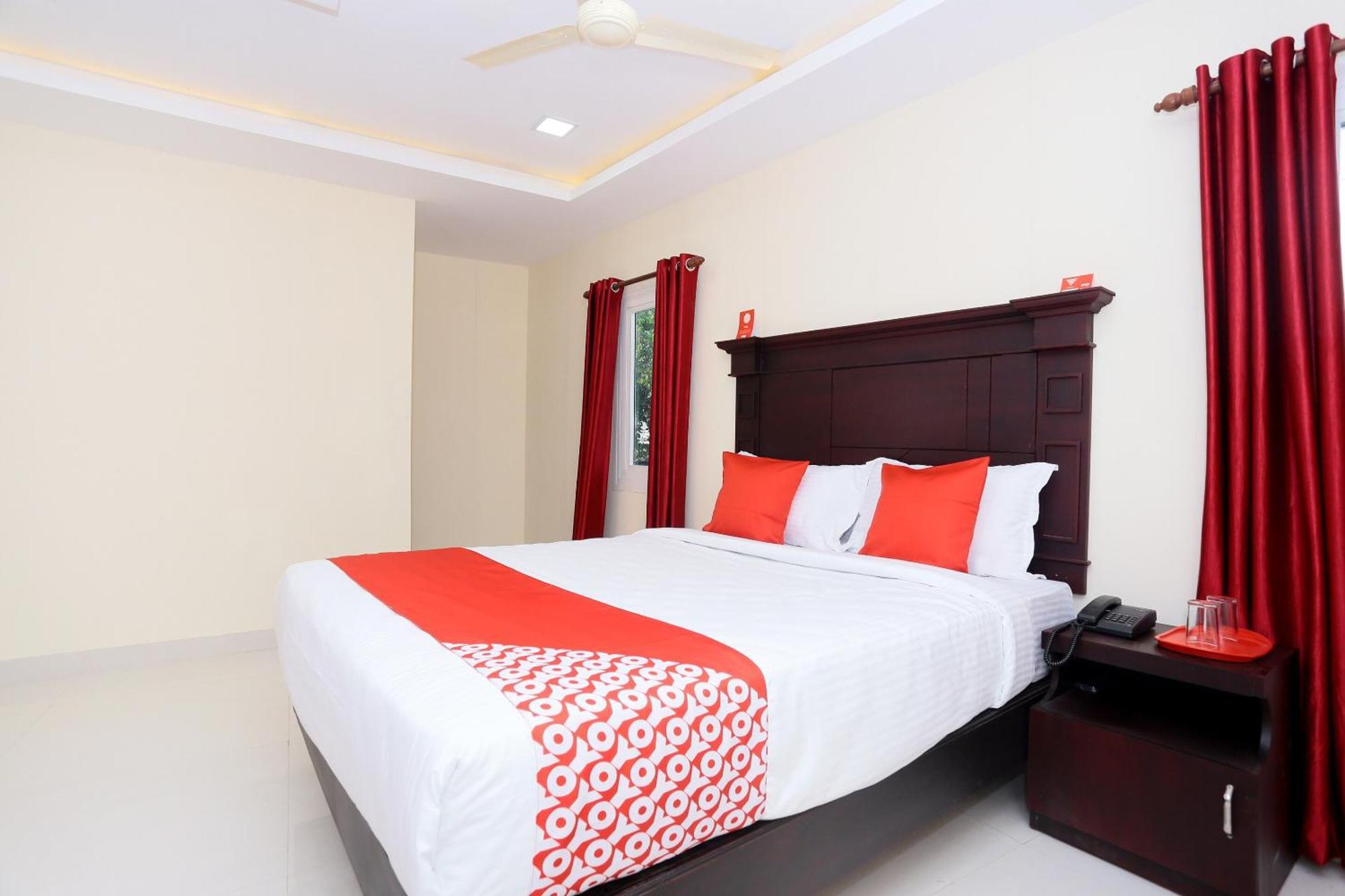 Hotel O Malabar Plaza Kochi ภายนอก รูปภาพ