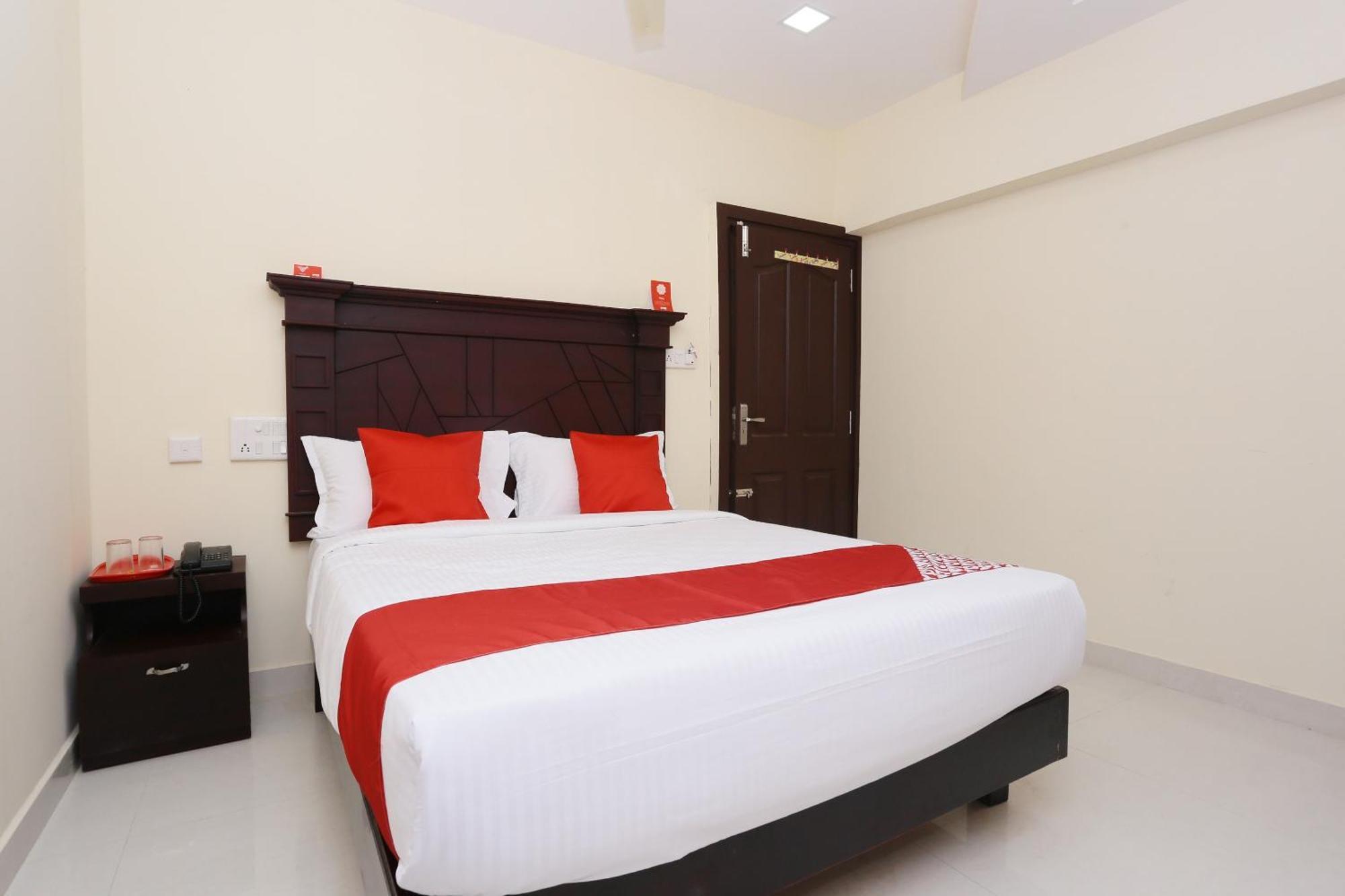 Hotel O Malabar Plaza Kochi ภายนอก รูปภาพ